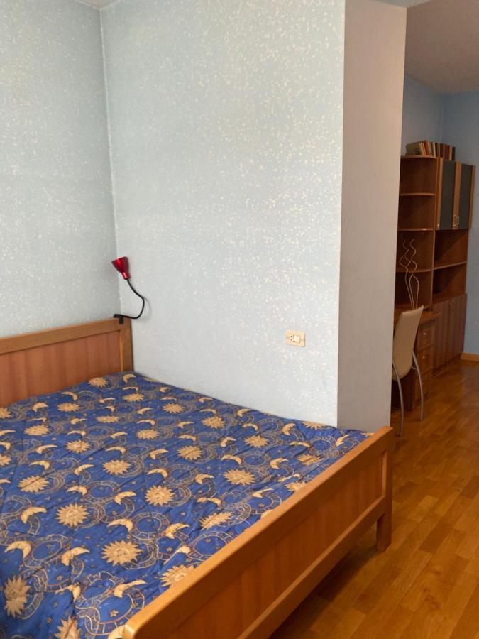 יירבאן City Center Cute Flat 3 Rooms מראה חיצוני תמונה